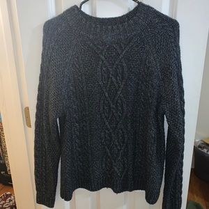 Abercrombie & Fitch sweater
